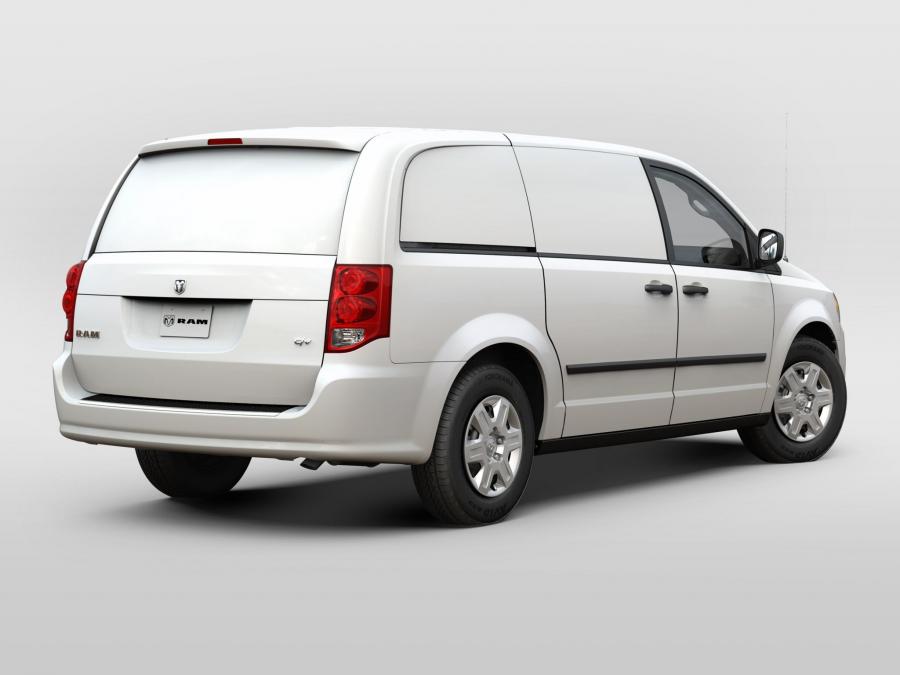  Dodge Ram C-V Tradesman 2011 года  (фото 3 из 13)